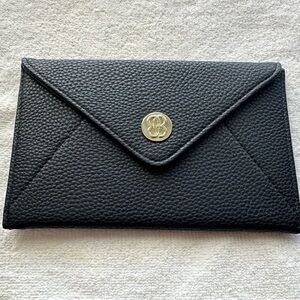 Bandolino Envelope Wallet